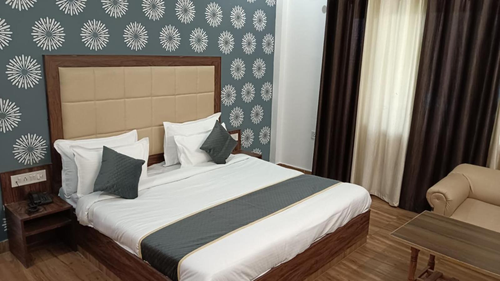 Hotel Amrit Resort Alwar Exterior foto